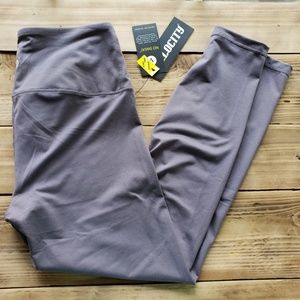 🆕️💕 Ankle length velocity yoga pants